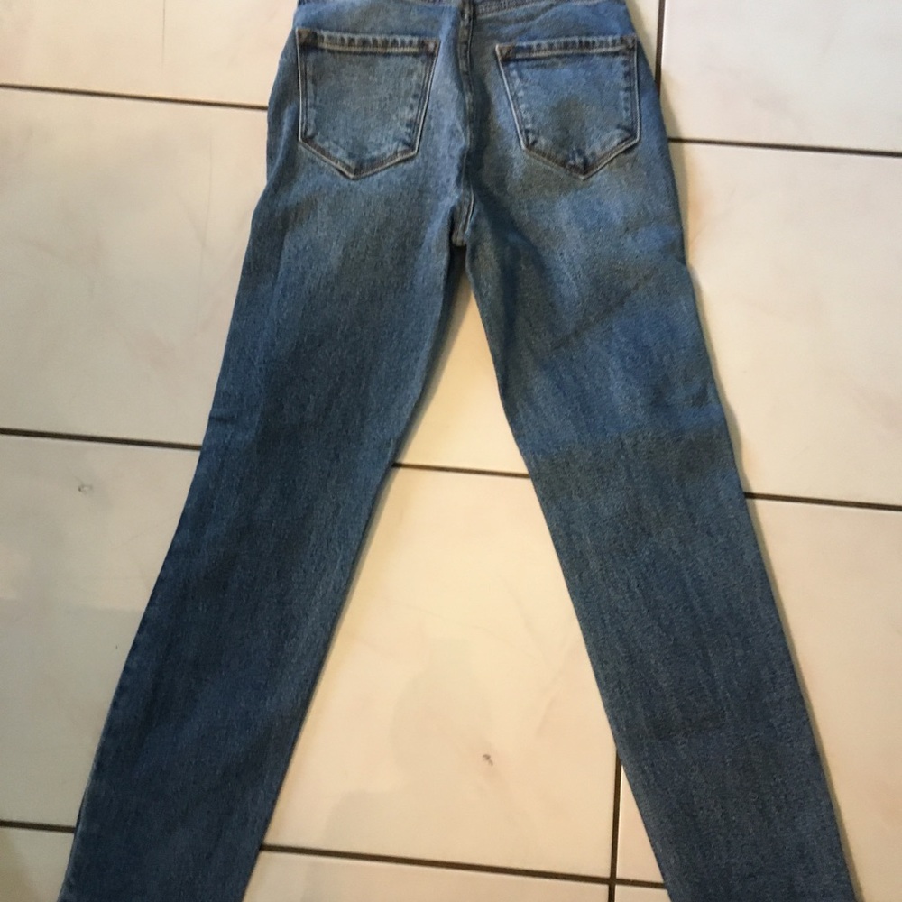 Fashion Nova rip jeans 💕